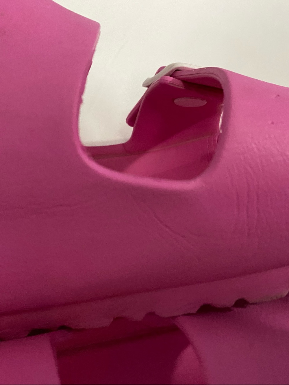 Women’s Arizona EVA Bright Pink Slides Size 9-9.5 Used - Picture 9 of 10